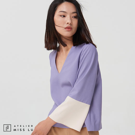 AtelierMissLu-【LESS IS MORE】 香芋紫拼色简洁款V领上衣 商品图2