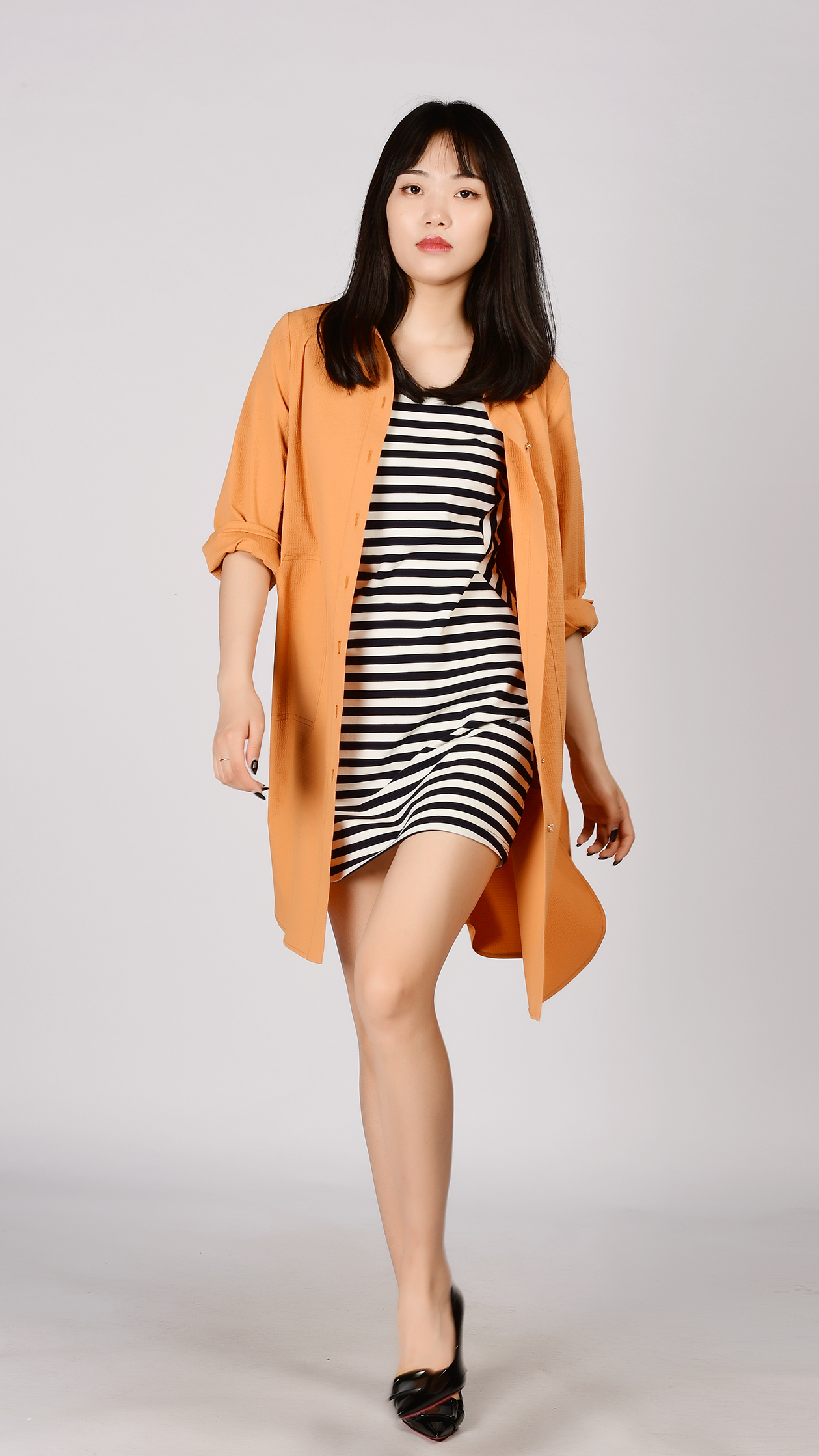 梦里人女装纯色时尚宽松休闲棉质中长款风衣