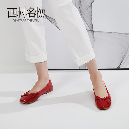 西村名物2020秋季新款牛皮漆革平底蝴蝶结优雅大方单鞋女T20CE30631 商品图0