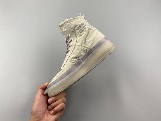Nk Air Force 1 Shell WMNS 是专为女生打造的帅气空军机能新品鞋 商品图2