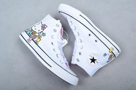 Converse x Hello Kitty 联名限量款 奶萌奶萌的，鞋子里面都是粉粉哒 满满的少女心💕高帮超级好搭