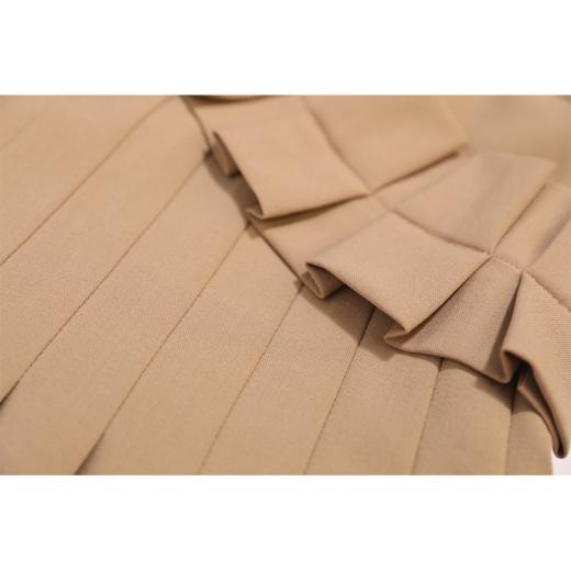 【宝藏ONE PIECE】浅驼压褶方领设计感连衣裙 商品图4