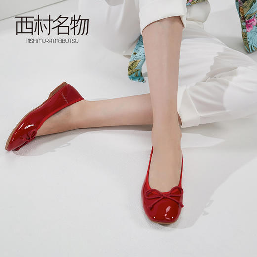 西村名物2020秋季新款牛皮漆革平底蝴蝶结优雅大方单鞋女T20CE30631 商品图1
