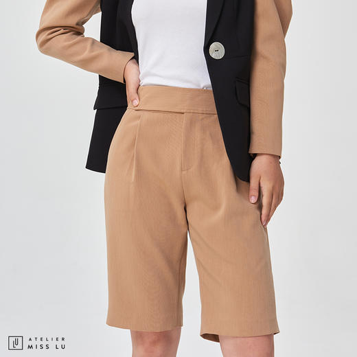 【不落俗“套”】大热驼色百慕大西装短裤 商品图3