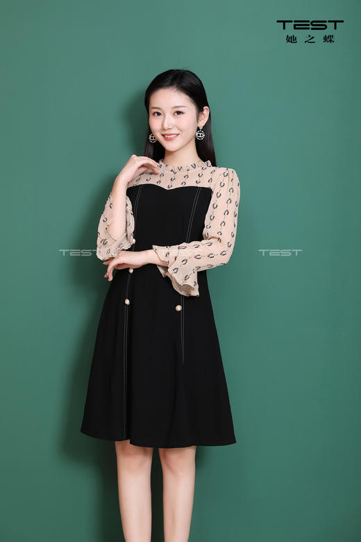 4030010她之蝶新品连衣裙 商品图0