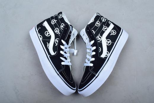 Vans SK8-Mid Circle V Logo 黑色经典高帮 开学季火爆出货，官网2020秋季预售款 ，出圈范儿，经典的CIRCLE V标LOGO呈现在简约的经典鞋款之上 商品图2