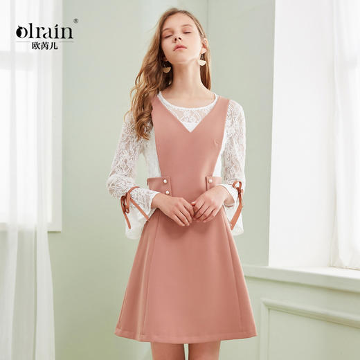 欧芮儿春新时尚套装白色长袖蕾丝衫女+背带连衣裙两件套 商品图0