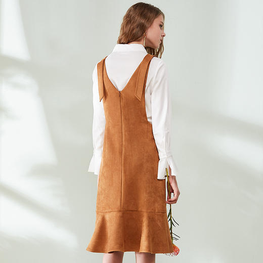 欧芮儿女装荷叶边麂皮绒无袖V领背带连衣裙女中长款 商品图2