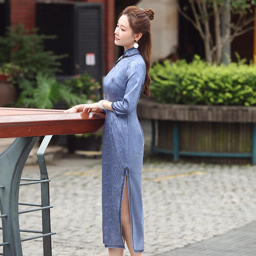 古典优雅，改良缎面提花民族风旗袍XGT-Q2370 商品图3