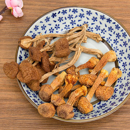 林中宝姬松茸 美味鲜浓 原色无泥 180g袋装 全国非偏远地区包邮 商品图1