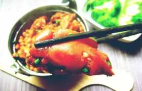 猪手咋做都好吃，但是这种最养生！ 