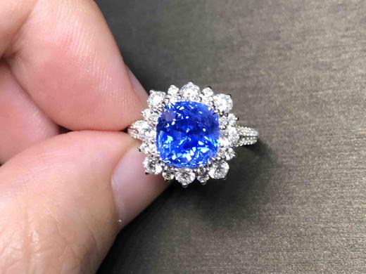 5.05克拉无烧矢车菊 GRS证书蓝宝石戒指 商品图0