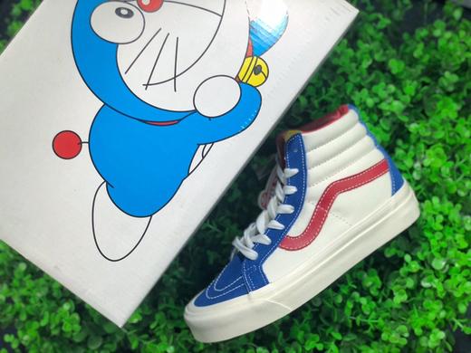 VANS Sk8-Hi 高帮Pokonyan（叮当猫）神仙配色，鞋身采用宝蓝鹿皮绒/米白帆布搭配 商品图0