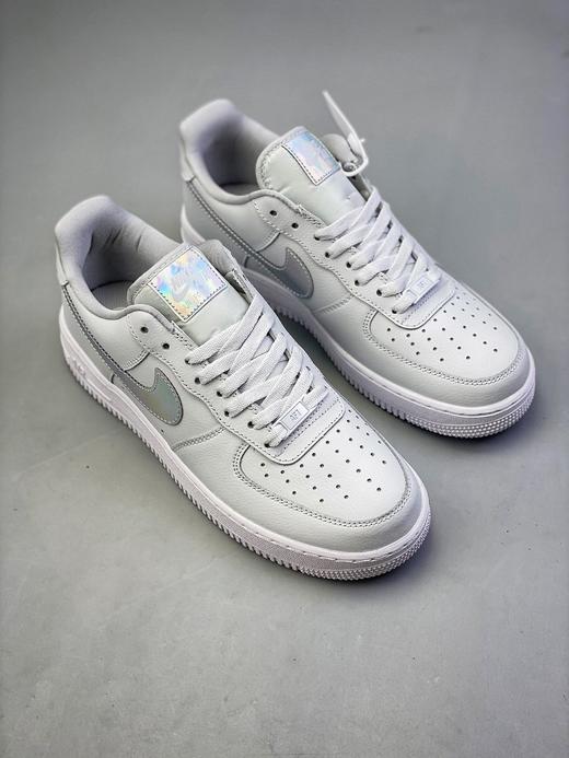 原楦原数据纸版#采用硬质优质皮革鞋面材质#内置全掌air sole气垫# 耐克 Nike Air Force 1 Low 浅蓝镭射 商品图1