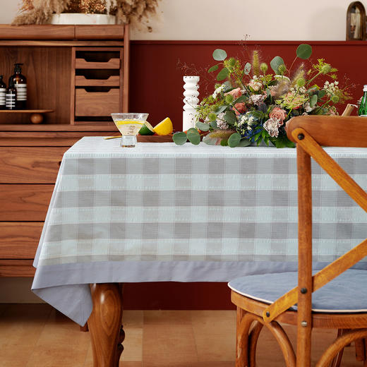 阳春小镇餐桌布艺长方形家用白色格纹桌布 商品图3