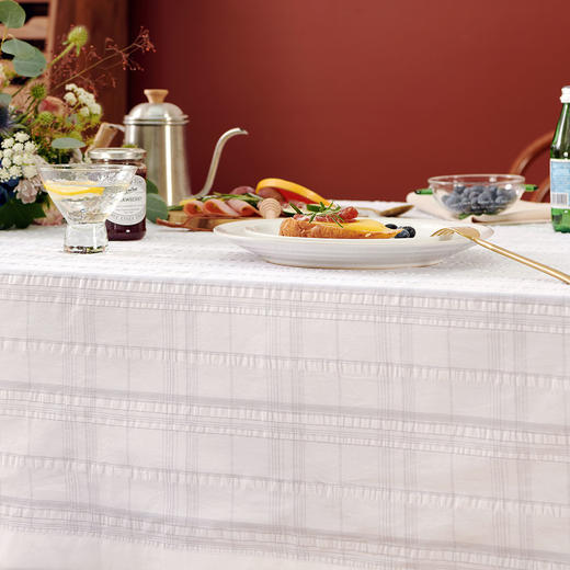 阳春小镇餐桌布艺长方形家用白色格纹桌布 商品图1