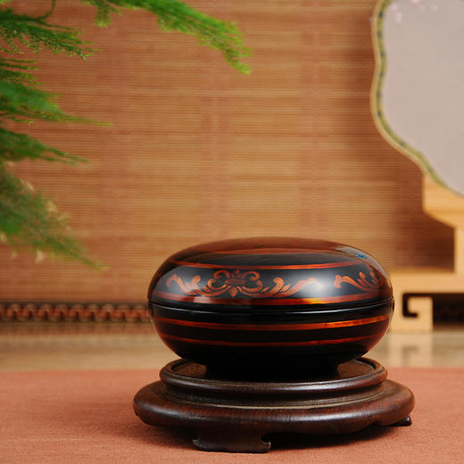 漆艺-雕银丝光捧盒 商品图3