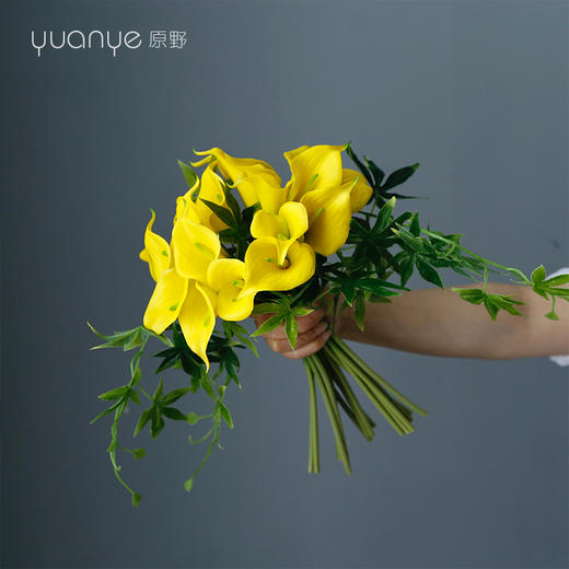 手感保湿马蹄莲仿真花假花海芋花摆件轻奢ins北欧客厅装饰花摆设 商品图3