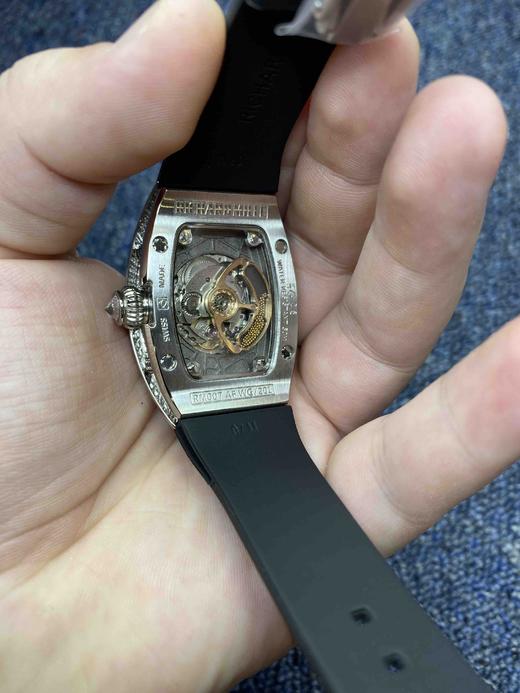 【Richard Mille 理查德米勒】限量版RM07-1 “红唇”满天星女表，最难打造的桥形壳套 商品图6