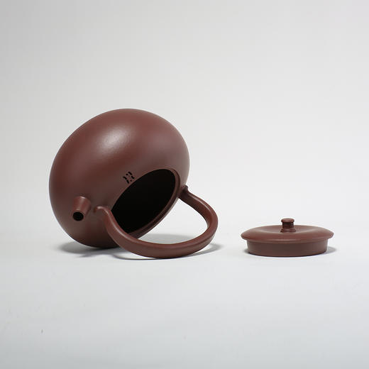 龙德堂陶艺 《五行炭烧壶》 黄龙山原矿紫泥 1000cc 送保温隔热圈 商品图3