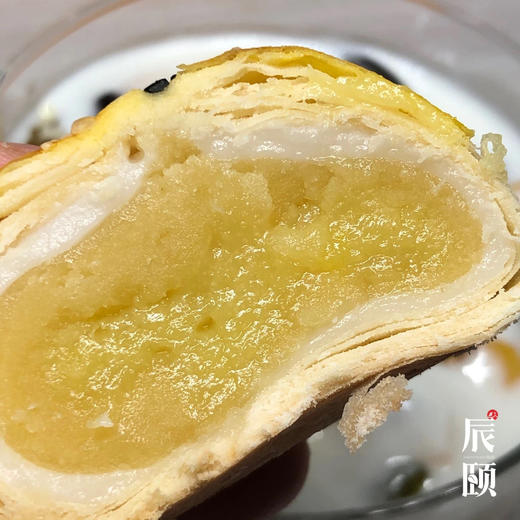 榴莲酥酥念你雪媚娘豆沙海鸭蛋泰国金枕零食点心12枚包邮 商品图1