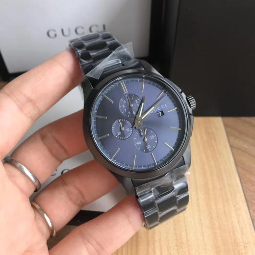 原单品质 Gucci古驰 小蜜蜂精钢G-timeless系列男表，配件原装厂出。原装瑞士石英机芯，多功能六针腕表，蓝宝石玻璃镜面，表盘尺寸42mm 全套专柜包装！ 商品图0
