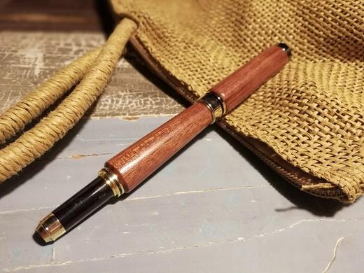 【乡愫】美式梨花木钢笔（礼盒装） 商品图4