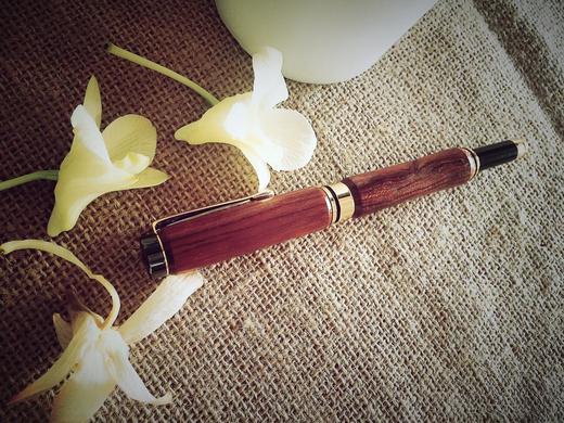 【乡愫】美式梨花木钢笔（礼盒装） 商品图0