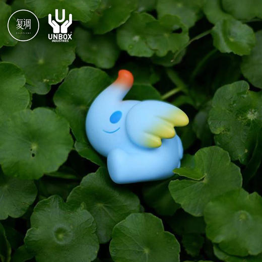 Unbox Elfie系列 蓝色小象 搪胶 限定 潮玩 摆件 商品图3