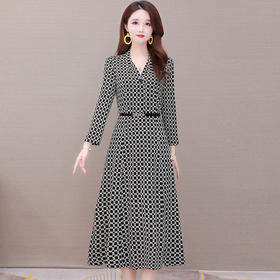 YWE-HSY-M2C021新款修身气质减龄长袖时尚格子连衣裙