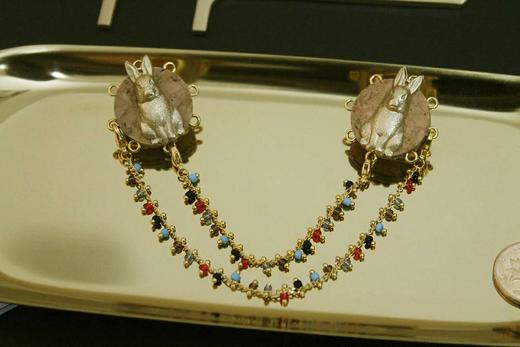 【黛袋当代艺术饰品】复古风情系列饰品-兔子软木塞胸针（1对） 商品图3