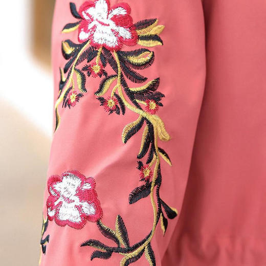 NP-6625秋季新款时尚刺绣妈妈装外套 商品图4