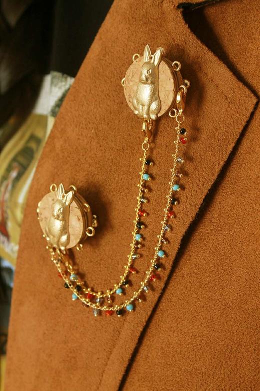 【黛袋当代艺术饰品】复古风情系列饰品-兔子软木塞胸针（1对） 商品图0