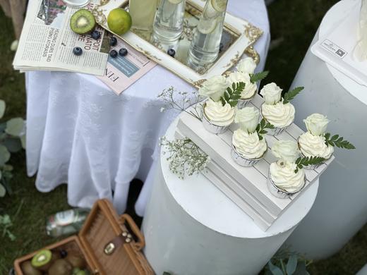 草坪婚礼-白色系婚礼甜品台 商品图6