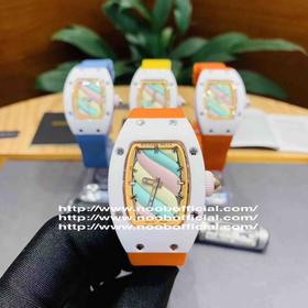 🌟实拍 理查德米勒 RichardMille 糖果棉花糖 新爆款 bon bon系列最稀有的作品！克服传统工艺打破模式！钟表受尊敬的技术之一。不是所有人的嫁妆，棉花糖运动曲线和颜色
