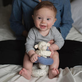 tikiri斯里兰卡进口婴儿宝宝牙胶摇铃玩具新生儿咬胶天然乳胶