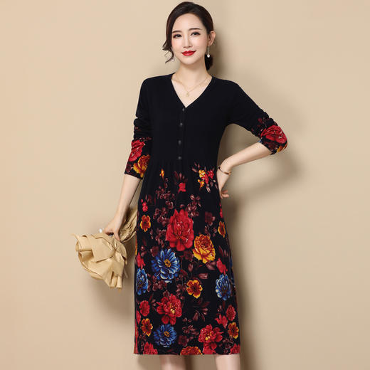 上海旗袍厂EE-ED21195F6-D    V领长袖印花羊毛绒衫连衣裙秋冬针织衫毛衣裙国风中长款羊毛衫女 商品图1