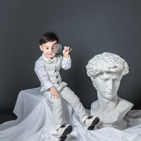 嘻嘻童年-价值499元摄影卡（2组服装及造型、2张版权、1件七寸摆台） 河马儿科专享摄影卡 专注0-6岁儿童