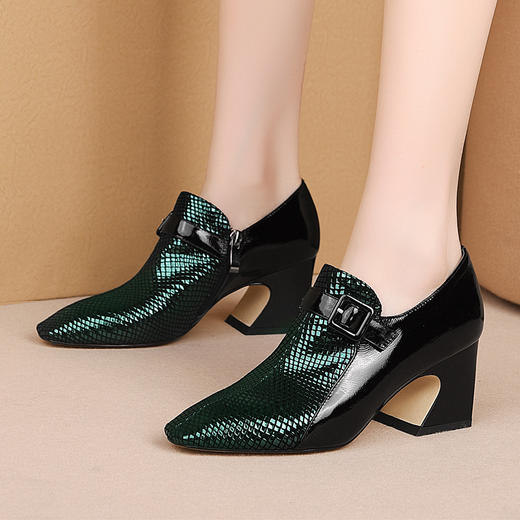 KBY-H2048粗跟方头深口单鞋女真皮大码裸靴拼色高跟鞋 商品图2