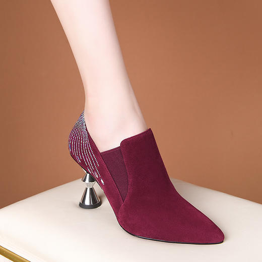 KBY-SSL9318秋季新品粗跟尖头深口单鞋女真皮时尚烫钻舒适高跟鞋 商品图2