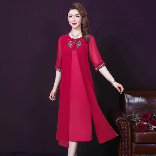 YM-8331女刺绣假两件中长款连衣裙 商品图0