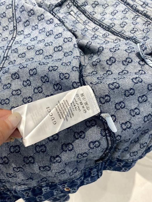 点此购买 GUCCI男女满印提花牛仔外套 曾158752 商品图14