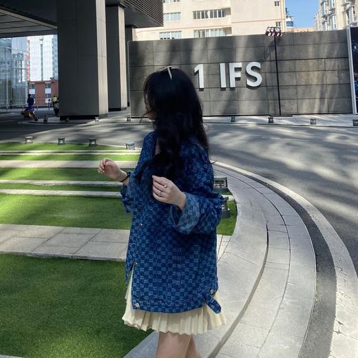 点此购买 GUCCI男女满印提花牛仔外套 曾158752 商品图6