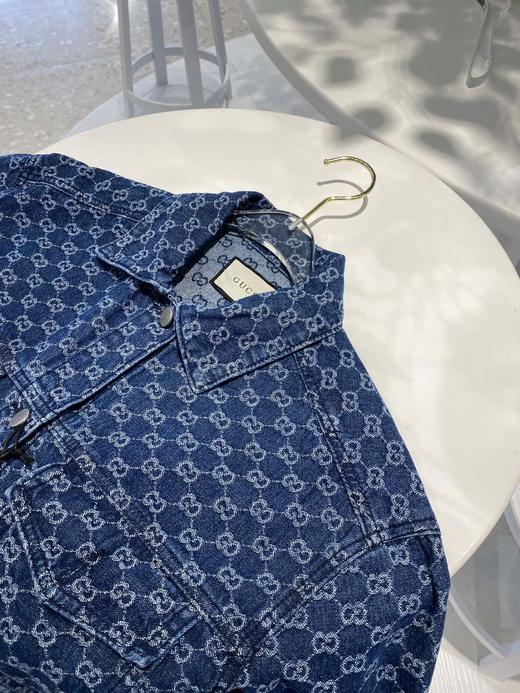点此购买 GUCCI男女满印提花牛仔外套 曾158752 商品图11