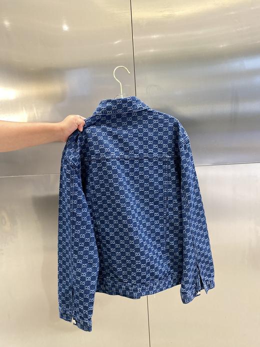 点此购买 GUCCI男女满印提花牛仔外套 曾158752 商品图9