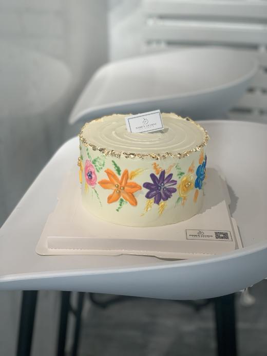 ins简约风手绘清新花朵奶油蛋糕 商品图0