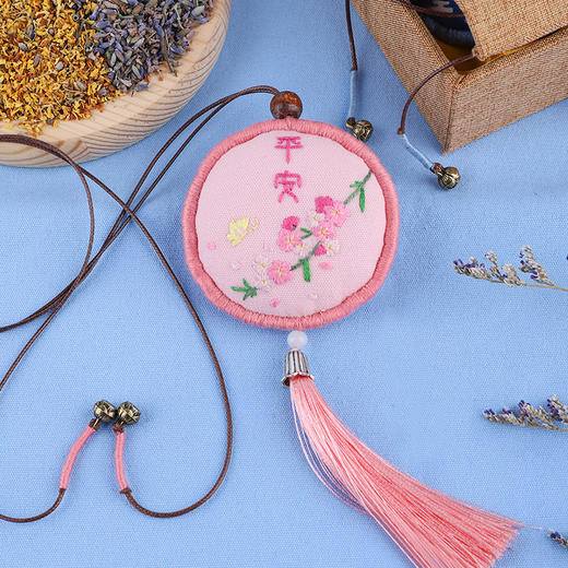 【东方美绣】圆形手工香囊 商品图3