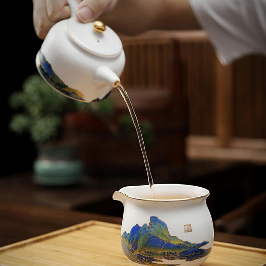 千里江山 6头+木托盘 茶具套装 手绘羊脂玉新款整套功夫茶具家用德化白瓷客厅泡茶办公室会客盖碗茶杯 茶道 茶具 商品图5