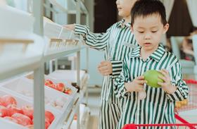 年幼的孩童，最是天真懵懂