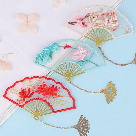 【东方美绣】刺绣扇形书签（含材料包+辅助绣绷） 商品图3